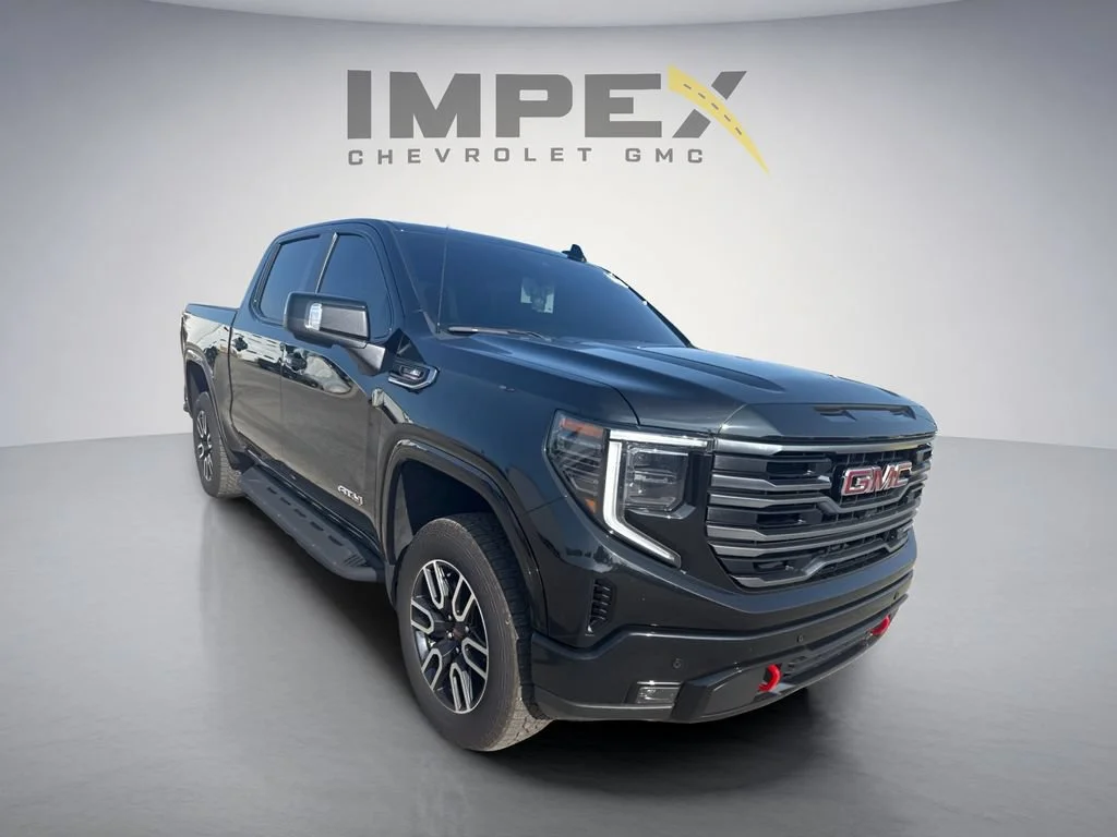 Used 2025 Onyx Black GMC AT4 image 4
