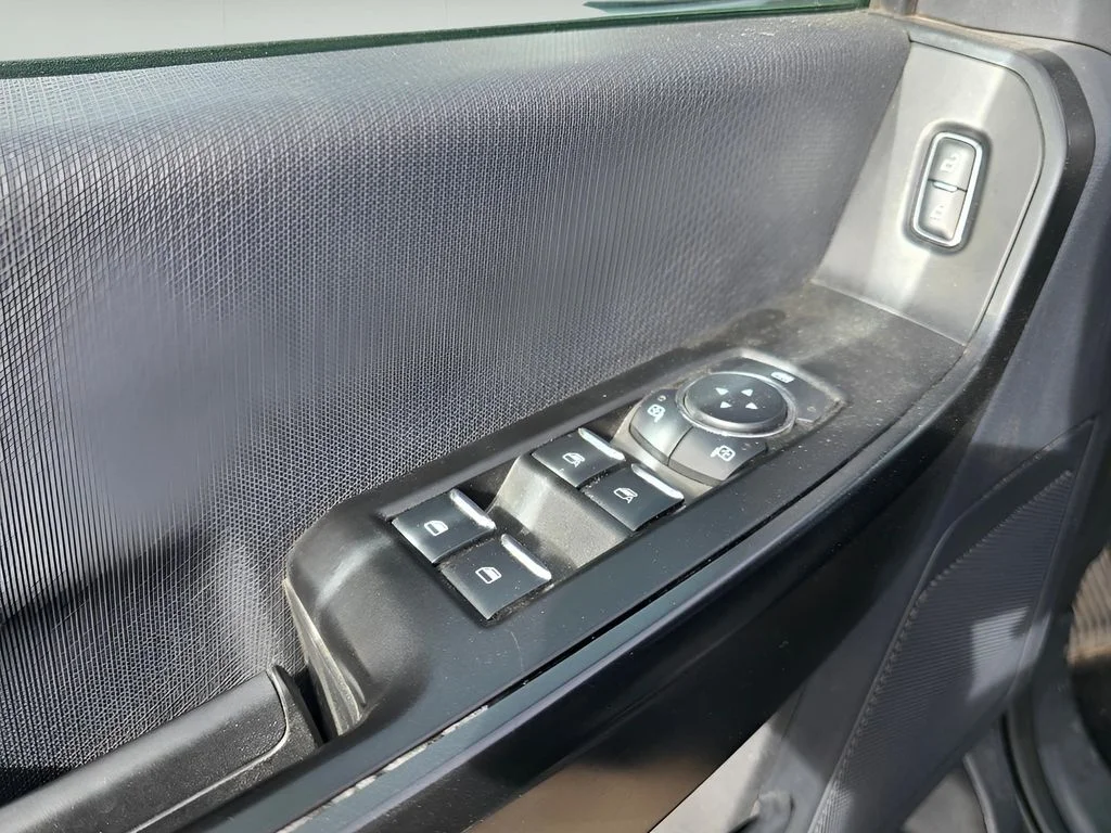 Used 2022 Diamond Black Crystal Pearlcoat Ram Warlock image 9