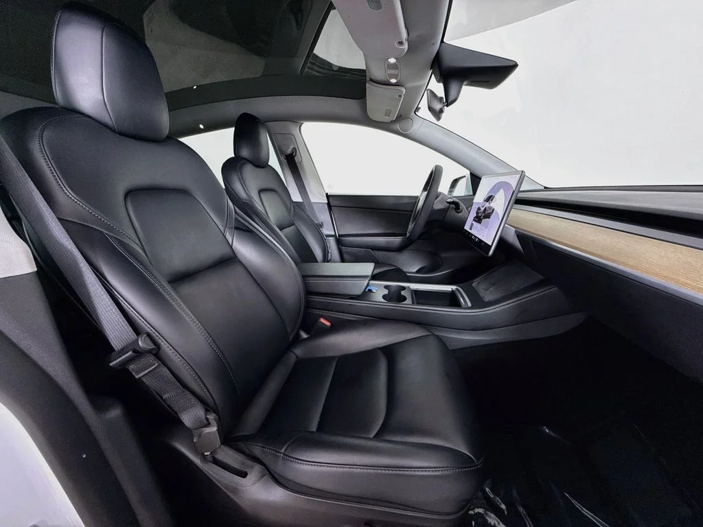 Used 2022 White Tesla Long Range image 28