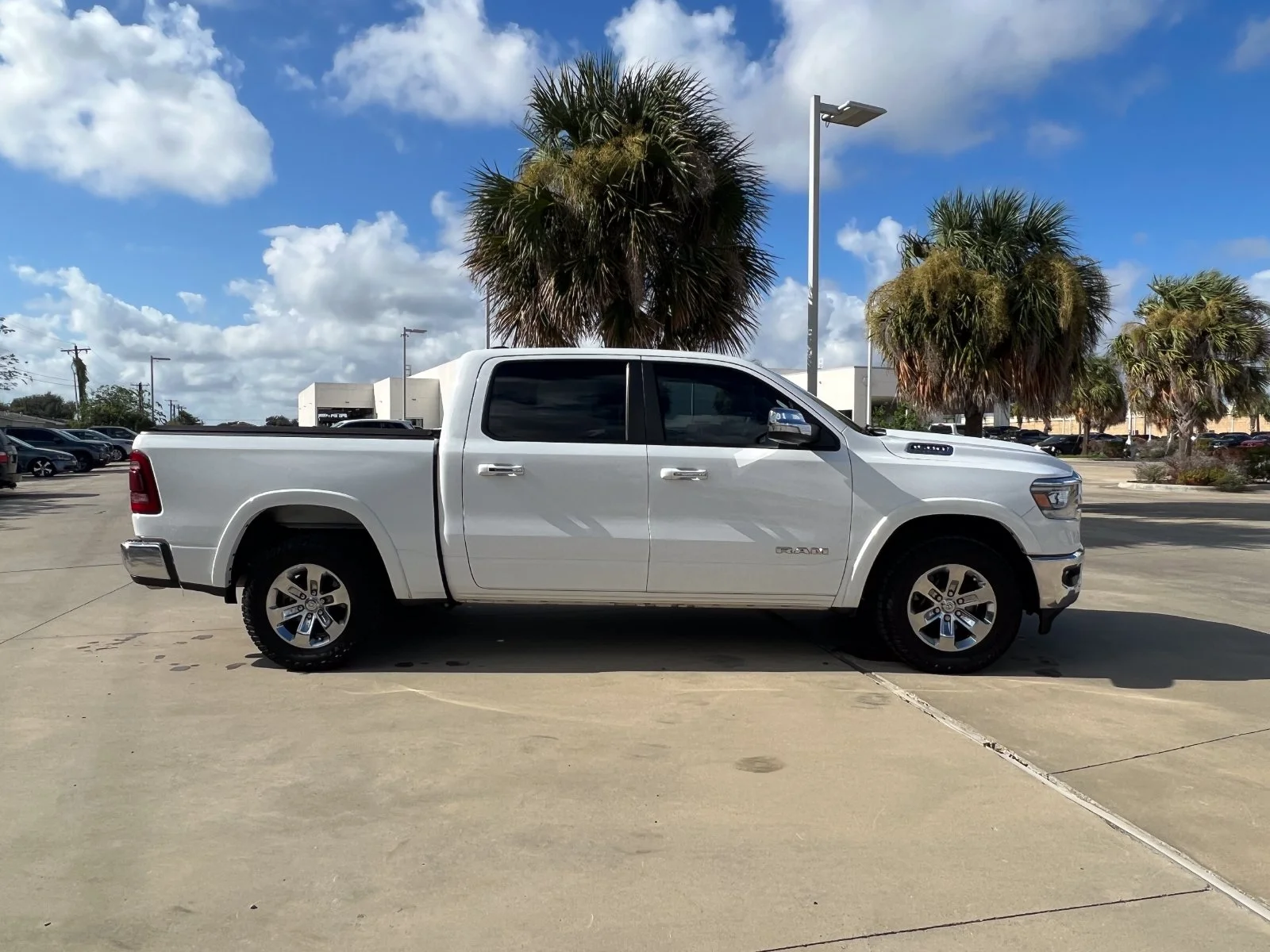 Used 2022 White Ram Laramie image 7