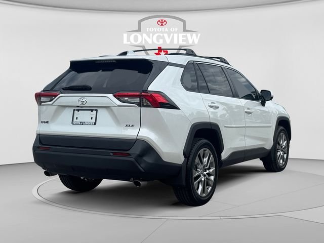 Certified Used 2023 Pearl Toyota XLE Premium image 5