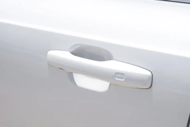 Used 2024 Crystal White Volvo Ultimate image 48
