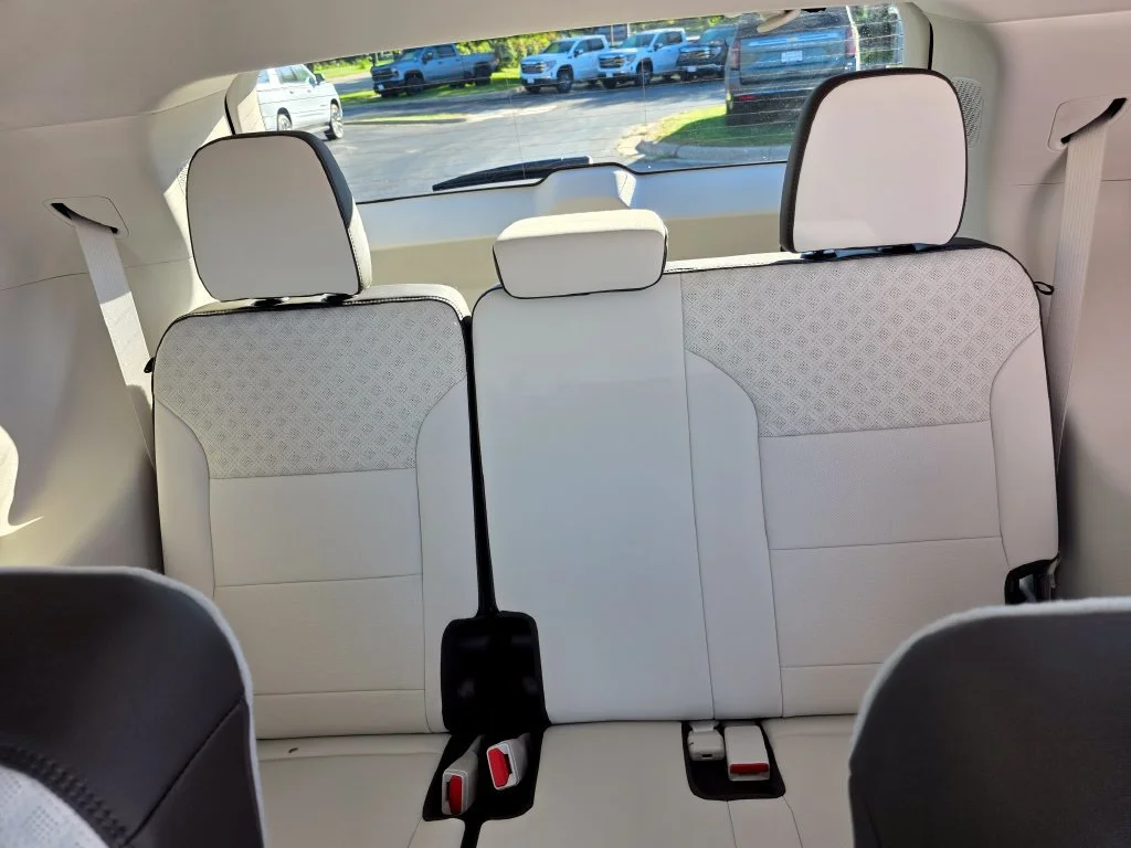 2024 GMC Acadia Denali - Photo 29