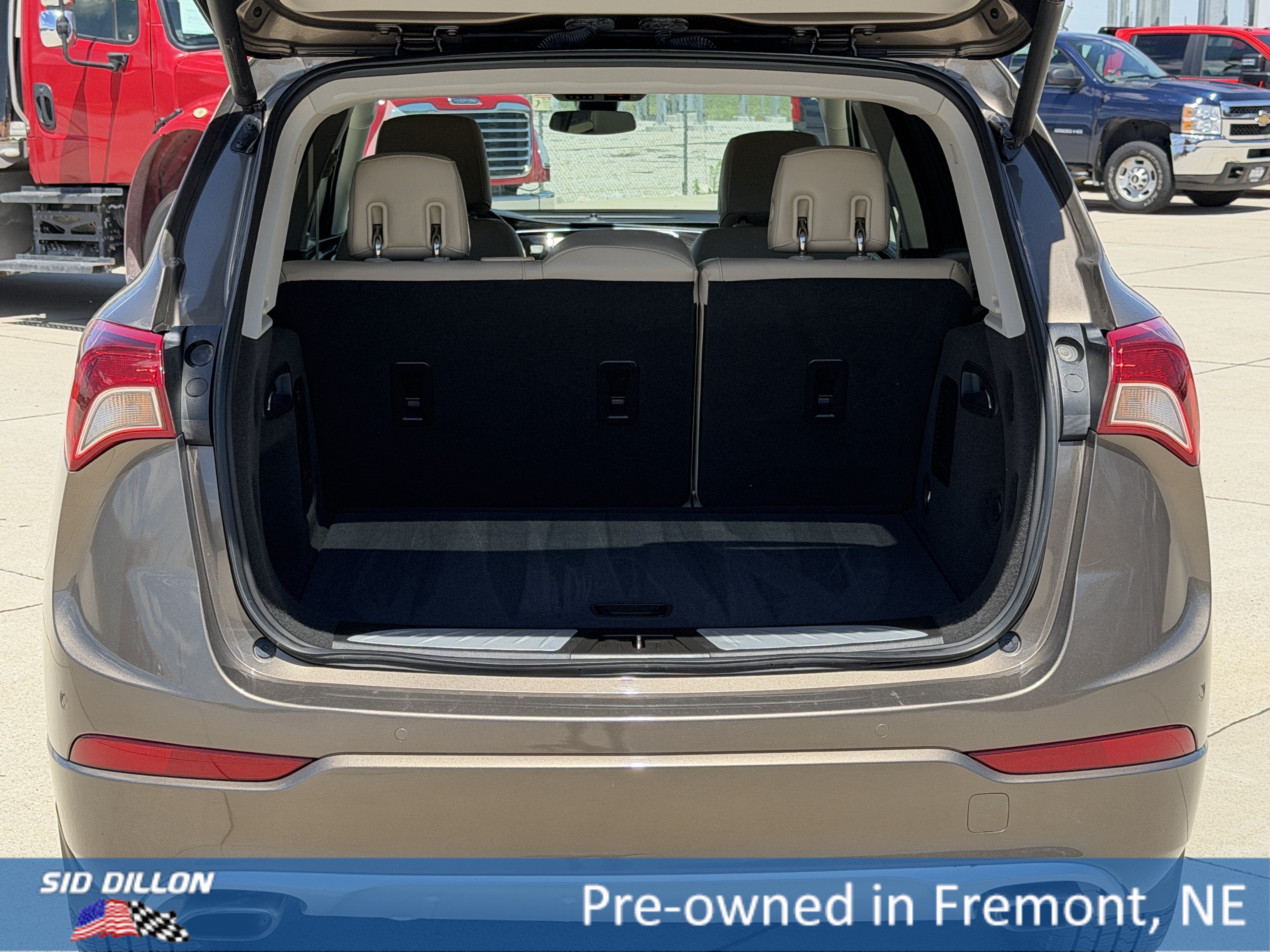 Used 2019 BRONZE ALLOY METALLIC Buick Premium image 5