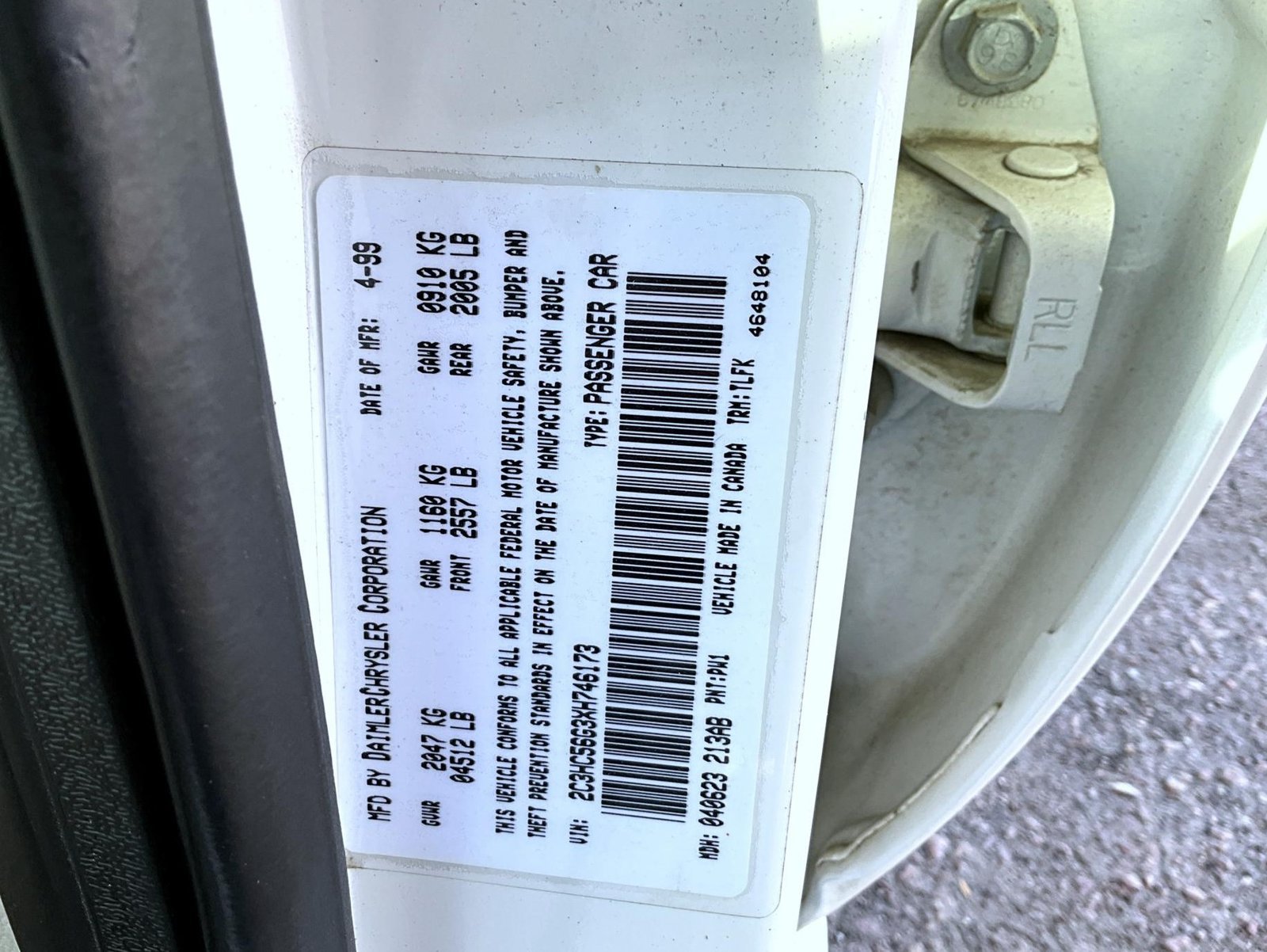 Used 1999 White Chrysler Base image 26