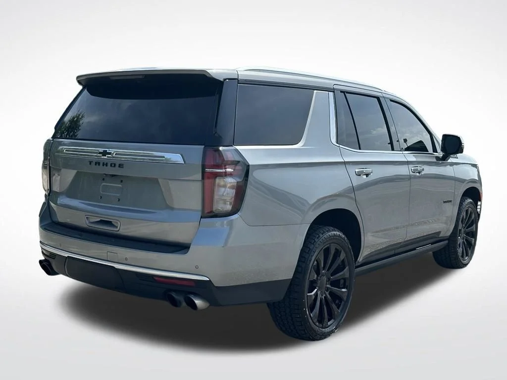 Used 2023 Gray Chevrolet High Country image 7