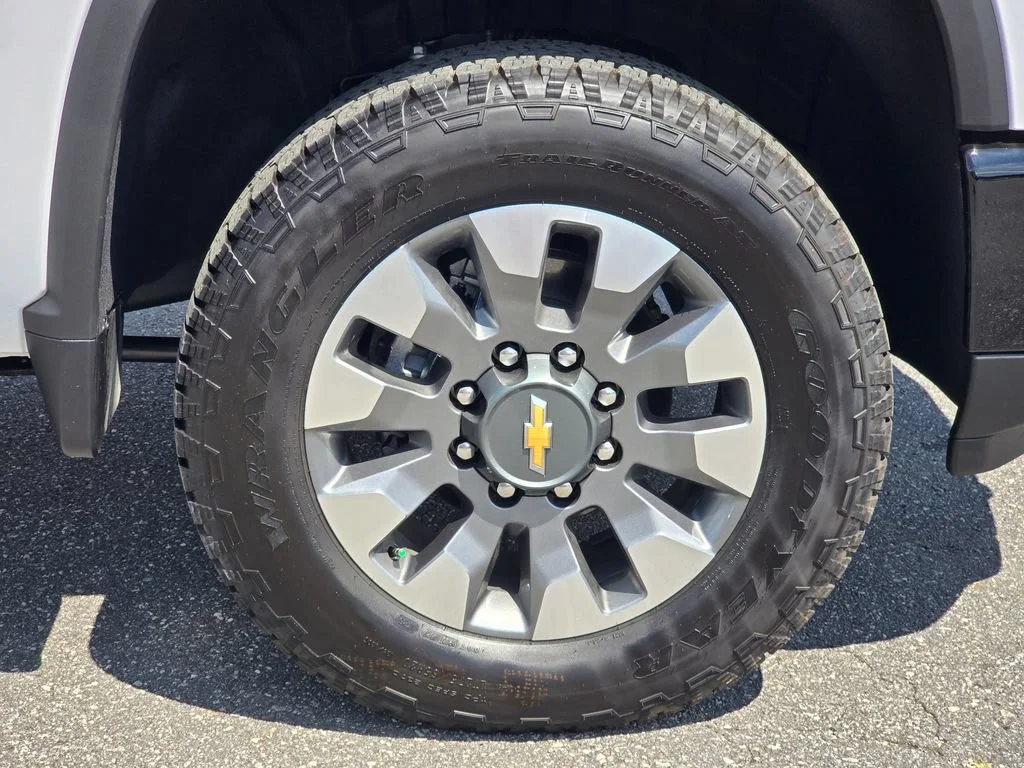 2026 Chevrolet Silverado 2500 HD Custom - Photo 14