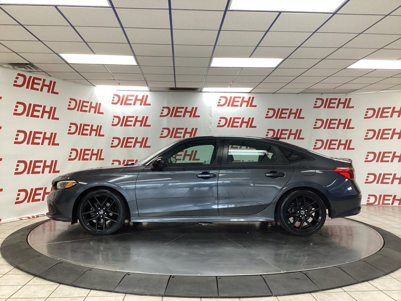 Used 2024  Honda Sport image 4