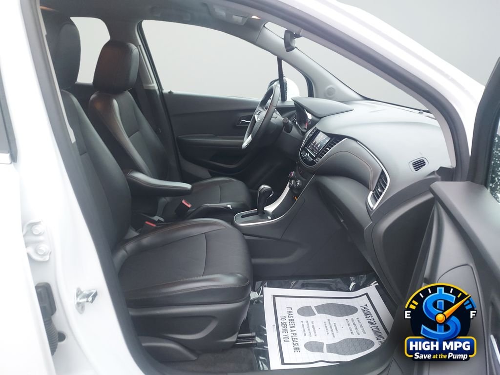 Used 2020 White Chevrolet LT image 22