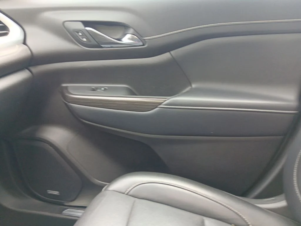 Used 2021 Midnight Blue Metallic GMC SLT image 26