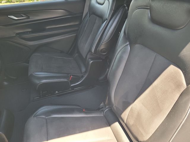 Used 2023 White Jeep Altitude image 15