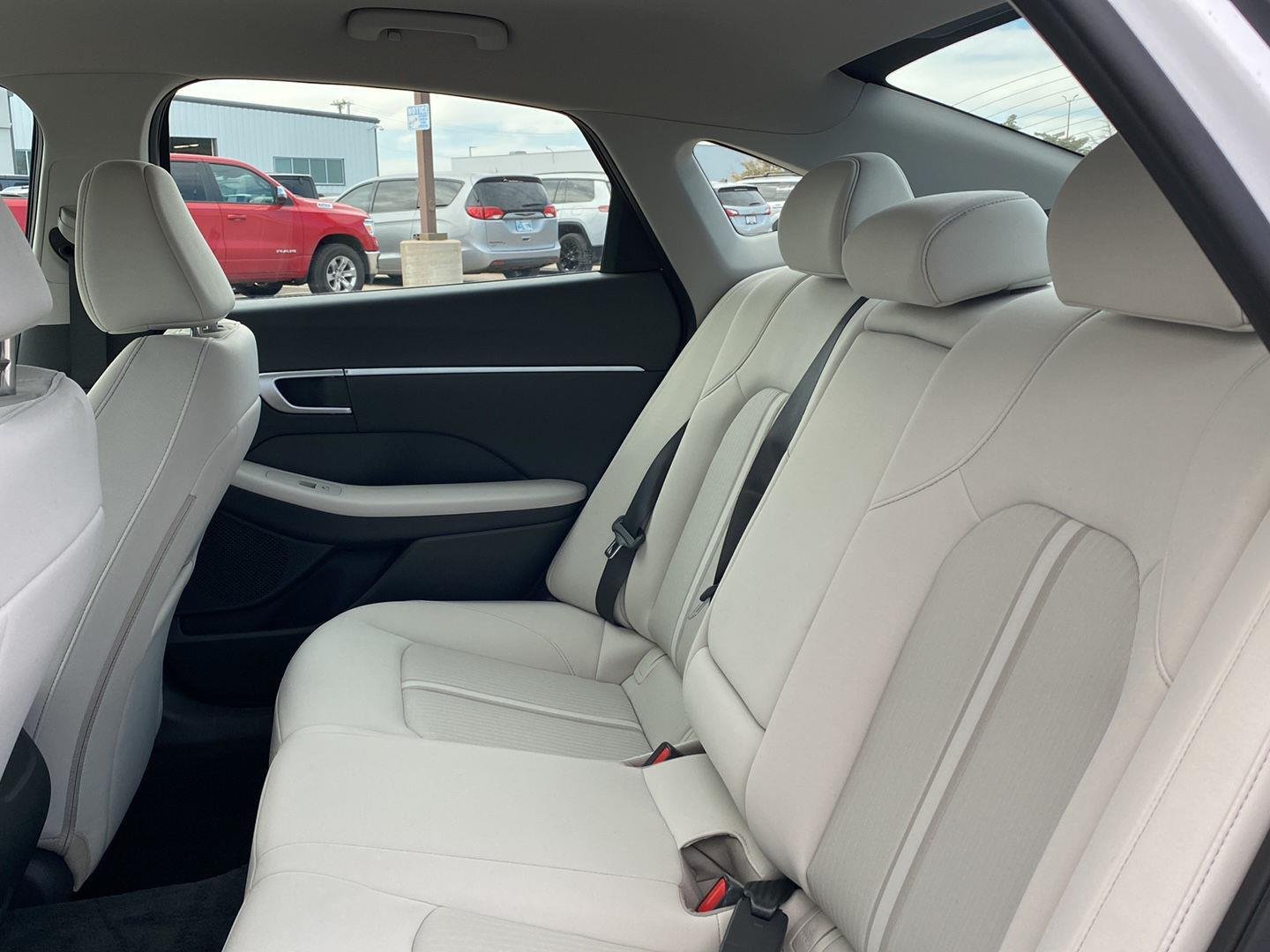 2026 Hyundai Sonata SEL - Photo 13
