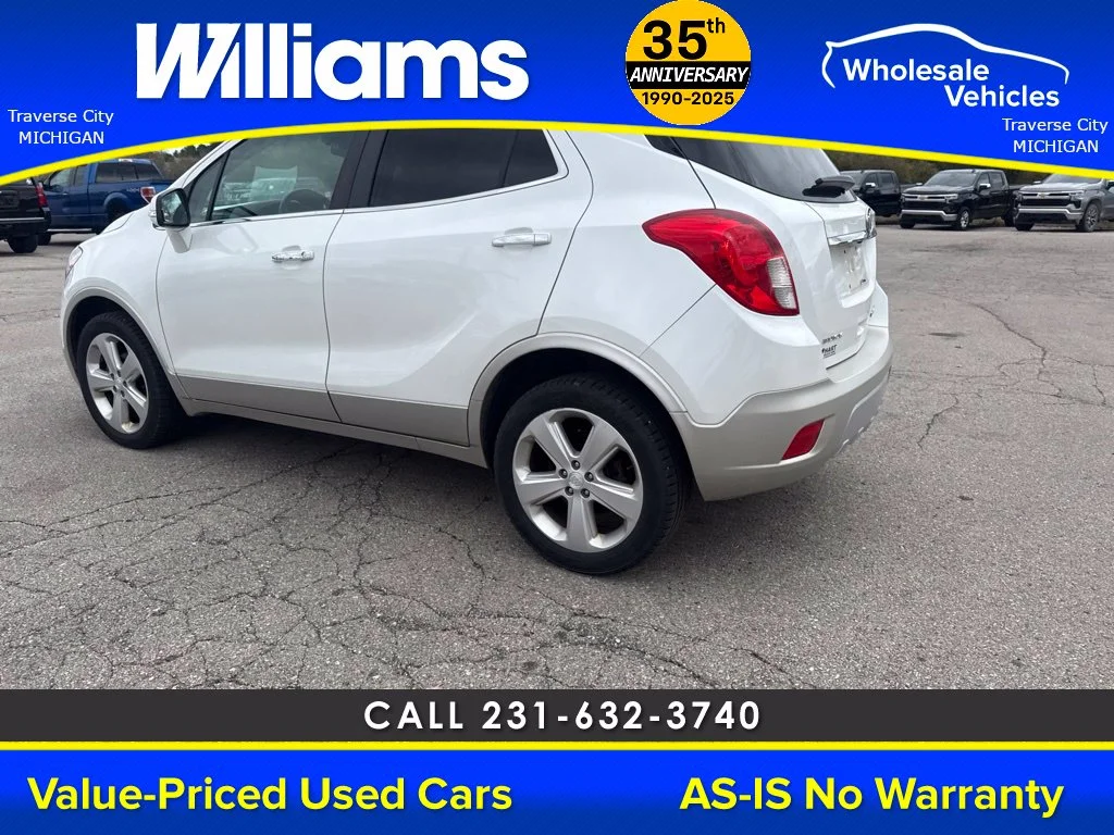 Used 2015 White Pearl Metallic Buick Base image 9