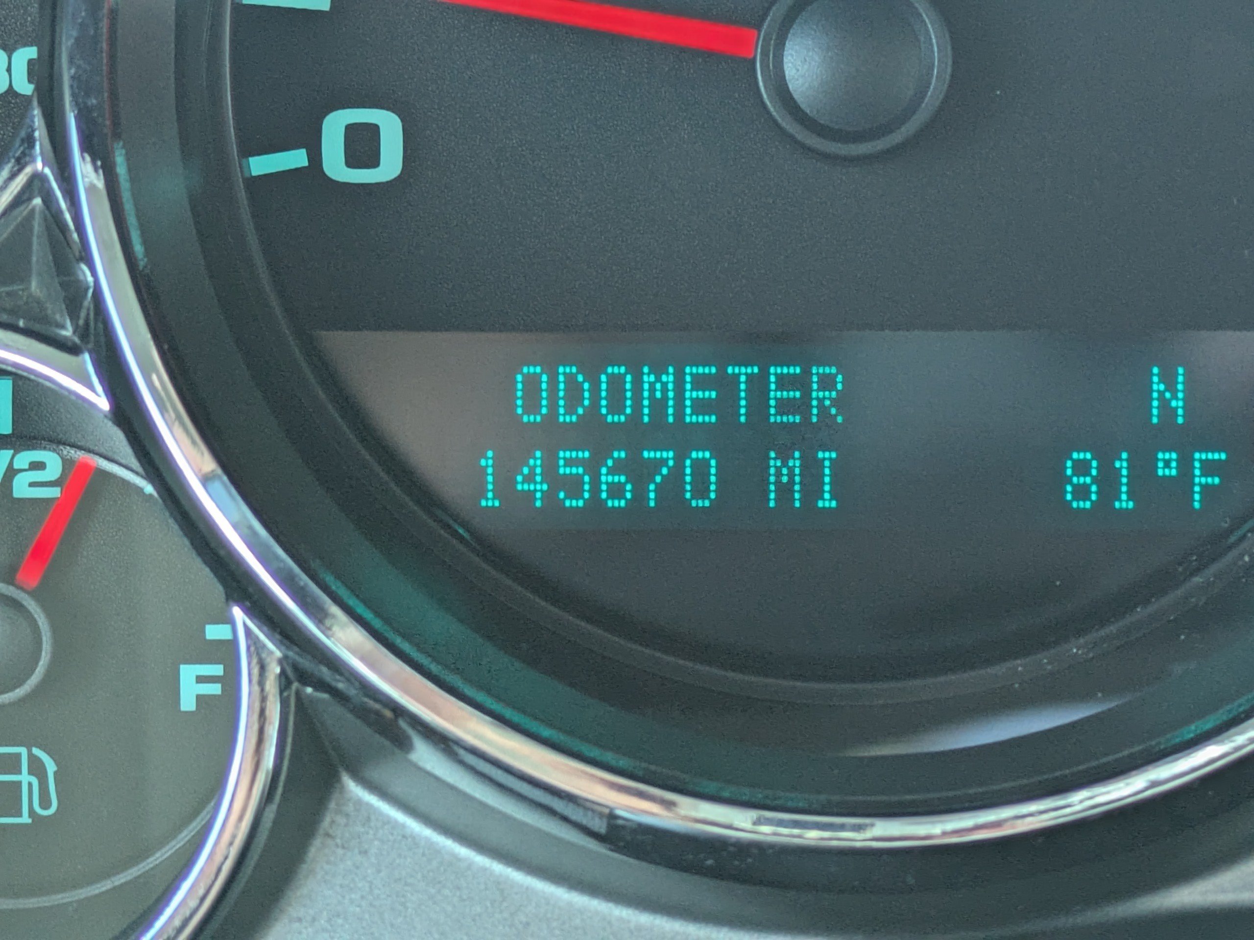 Used 2009 Summit White GMC SLE image 23