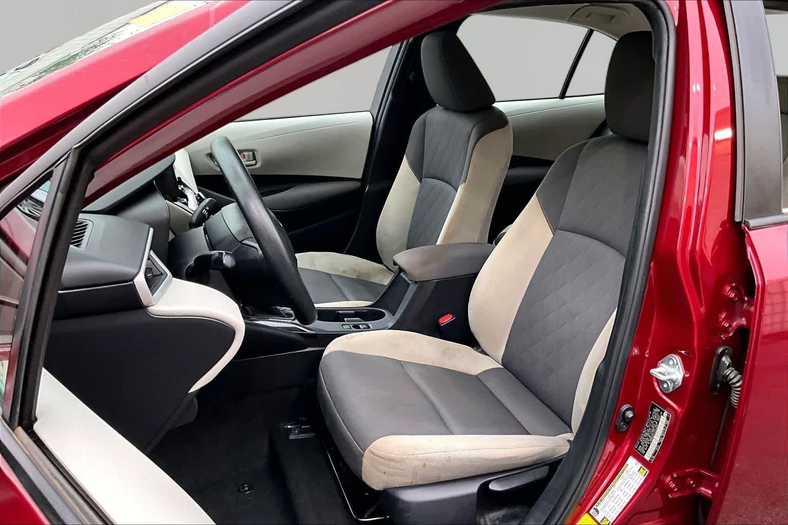 Used 2025 Ruby Flare Pearl Toyota LE image 8