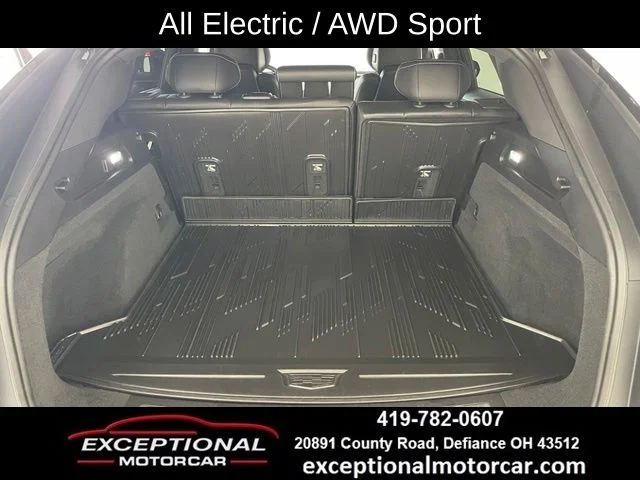 Used 2024 White Cadillac Sport image 45