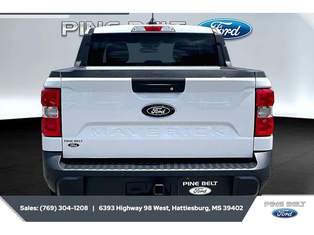 New 2026 Oxford White Ford XLT image 4