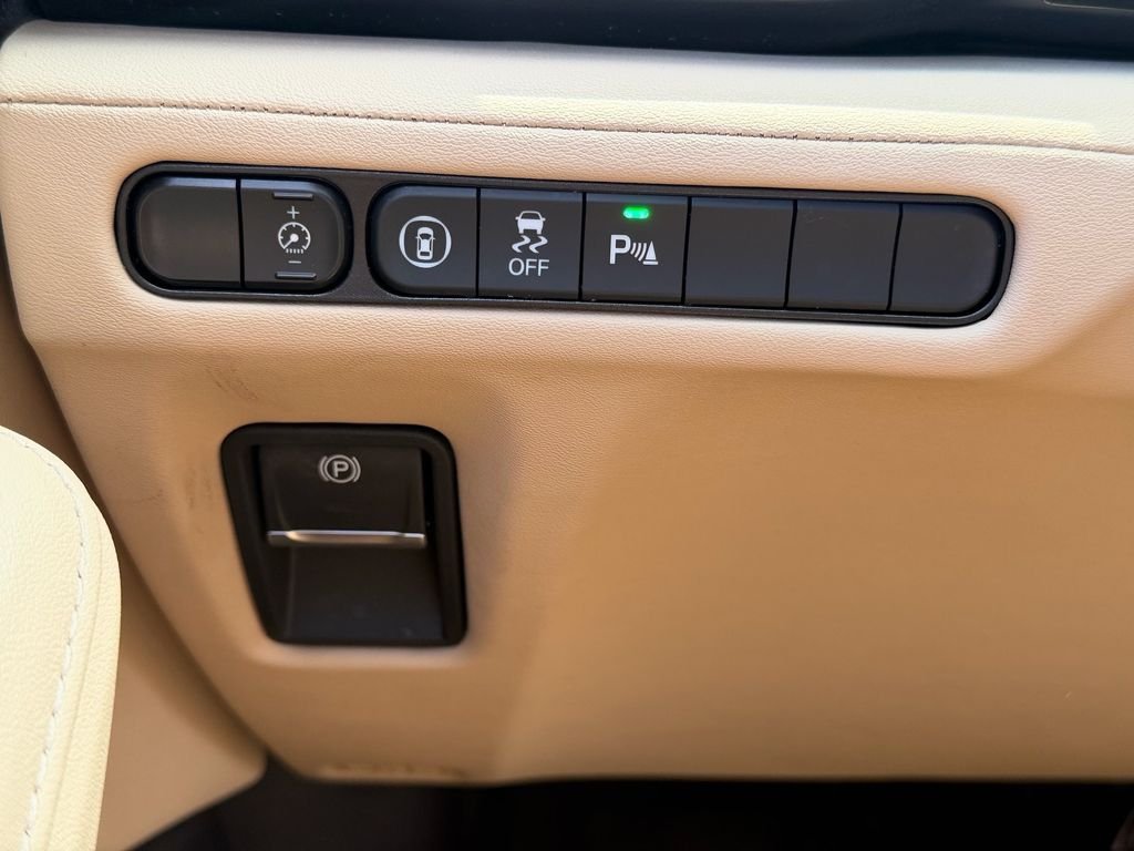 Used 2023  Acura Technology image 36