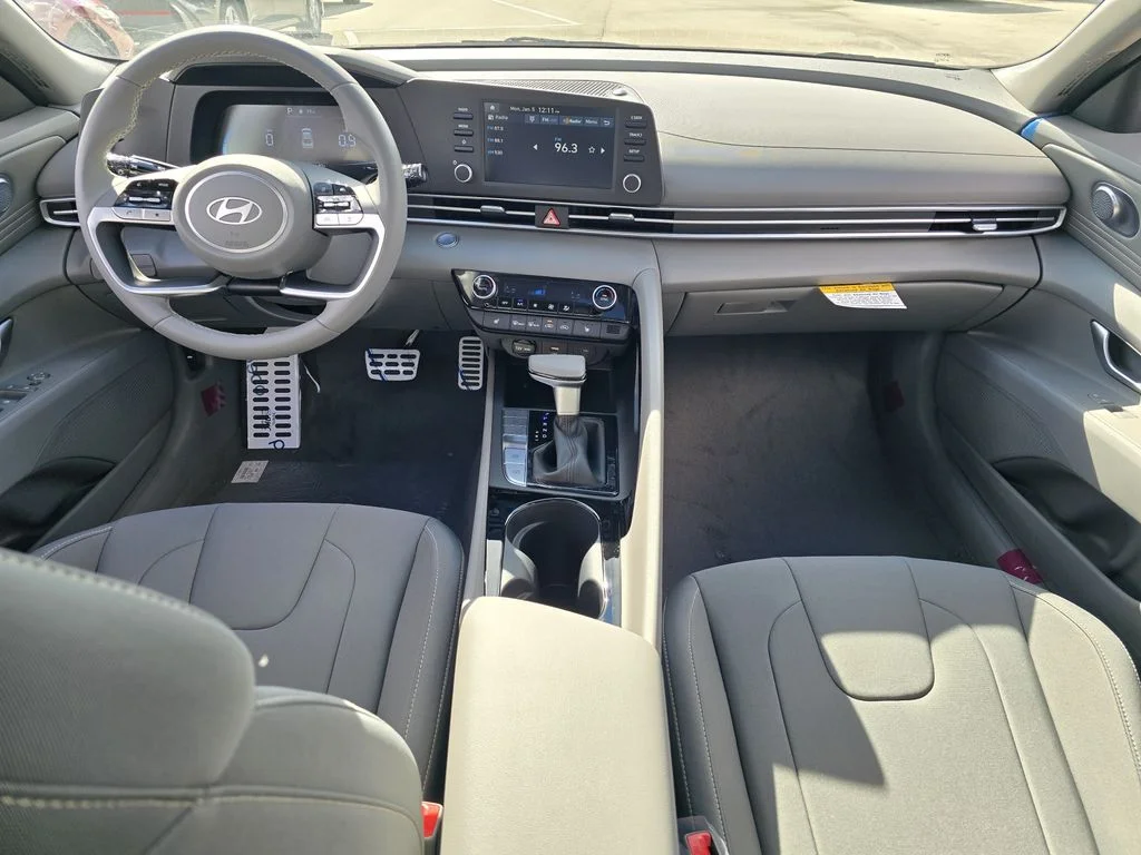 New 2026 White Hyundai SEL Sport image 6