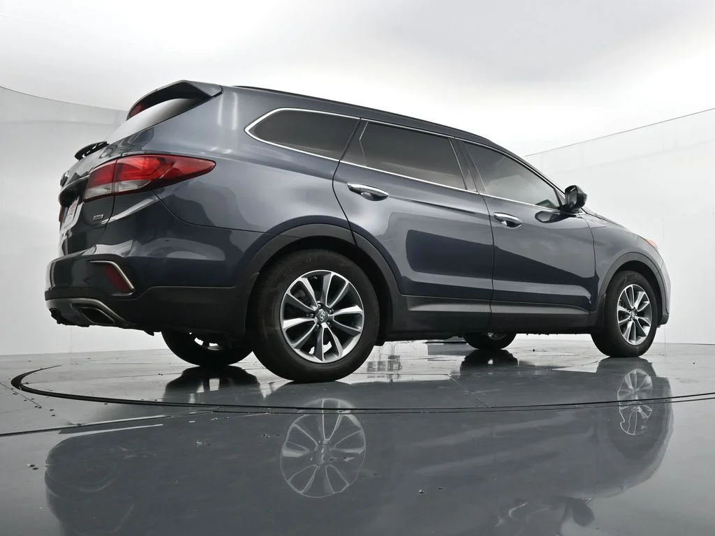 Used 2019 Blue Hyundai SE image 33