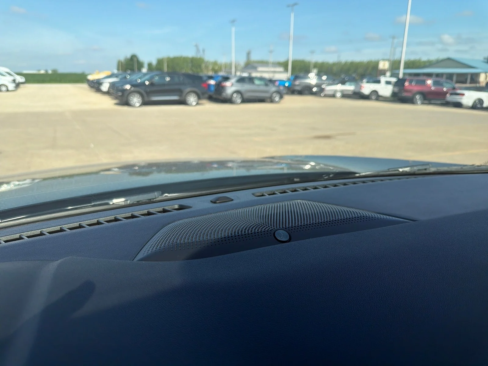 Used 2022 Agate Black Metallic Ford SEL image 18