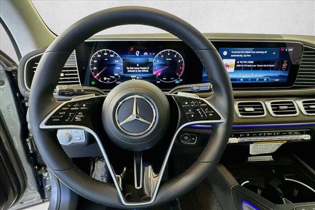 New 2026 Selenite Grey Metallic Mercedes-Benz GLS 450 image 41