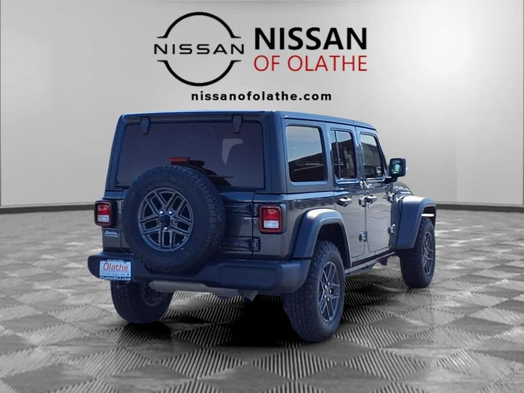 Used 2024 Gray Jeep Sport S image 27
