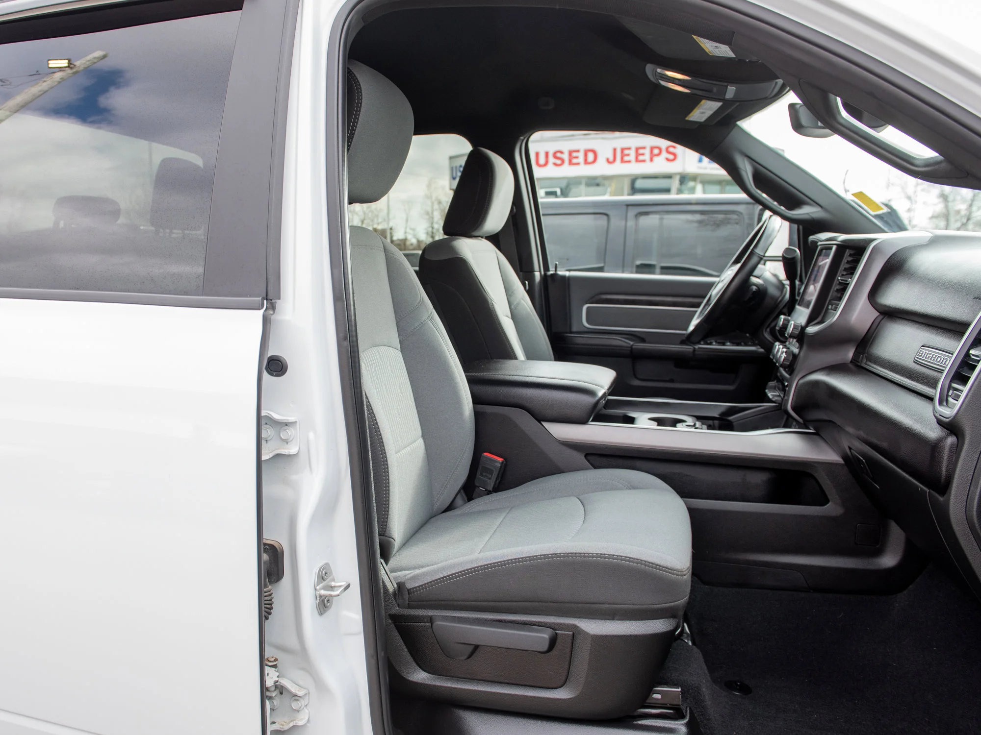 Certified Used 2023 White RAM Big Horn * No Accidents | Cummins Diesel | Apple CarPlay | Remote Start | Heated Seats image 25