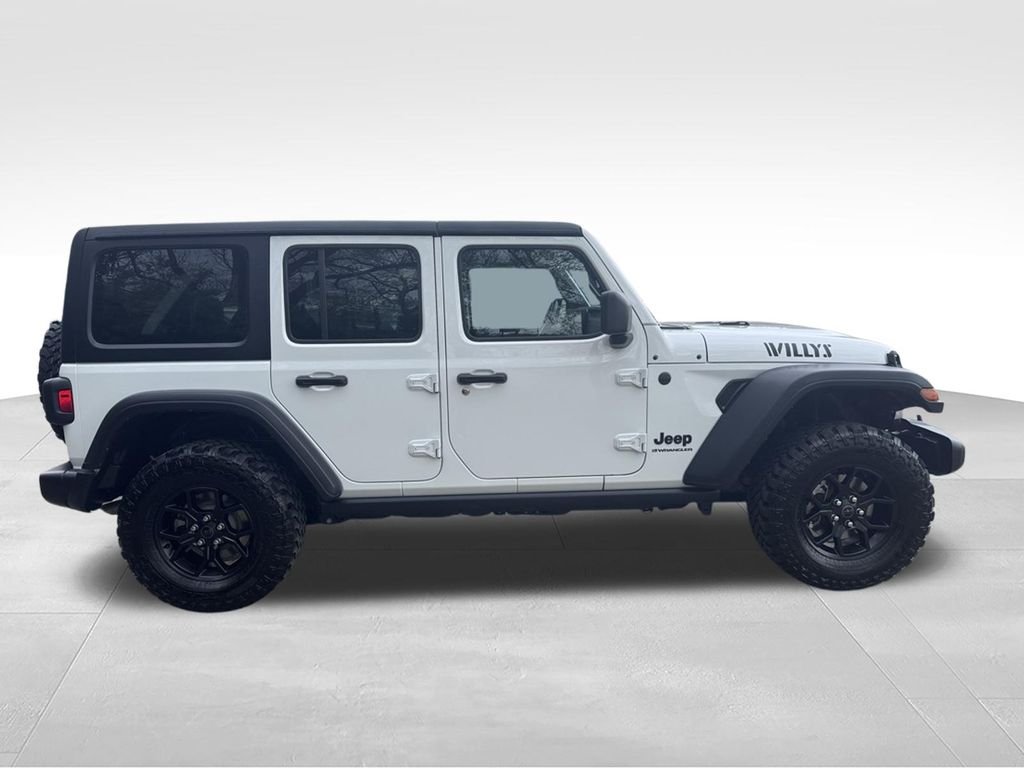 Used 2024 White Jeep Sport image 8