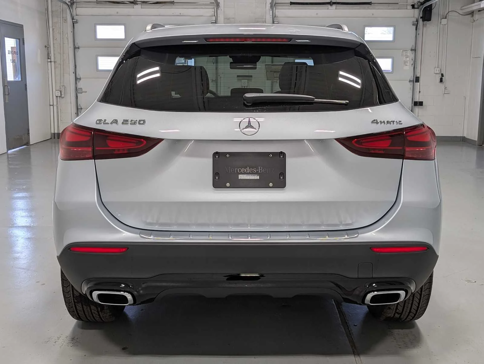 New 2026 Cirrus Silver Metallic Mercedes-Benz GLA 250 image 8
