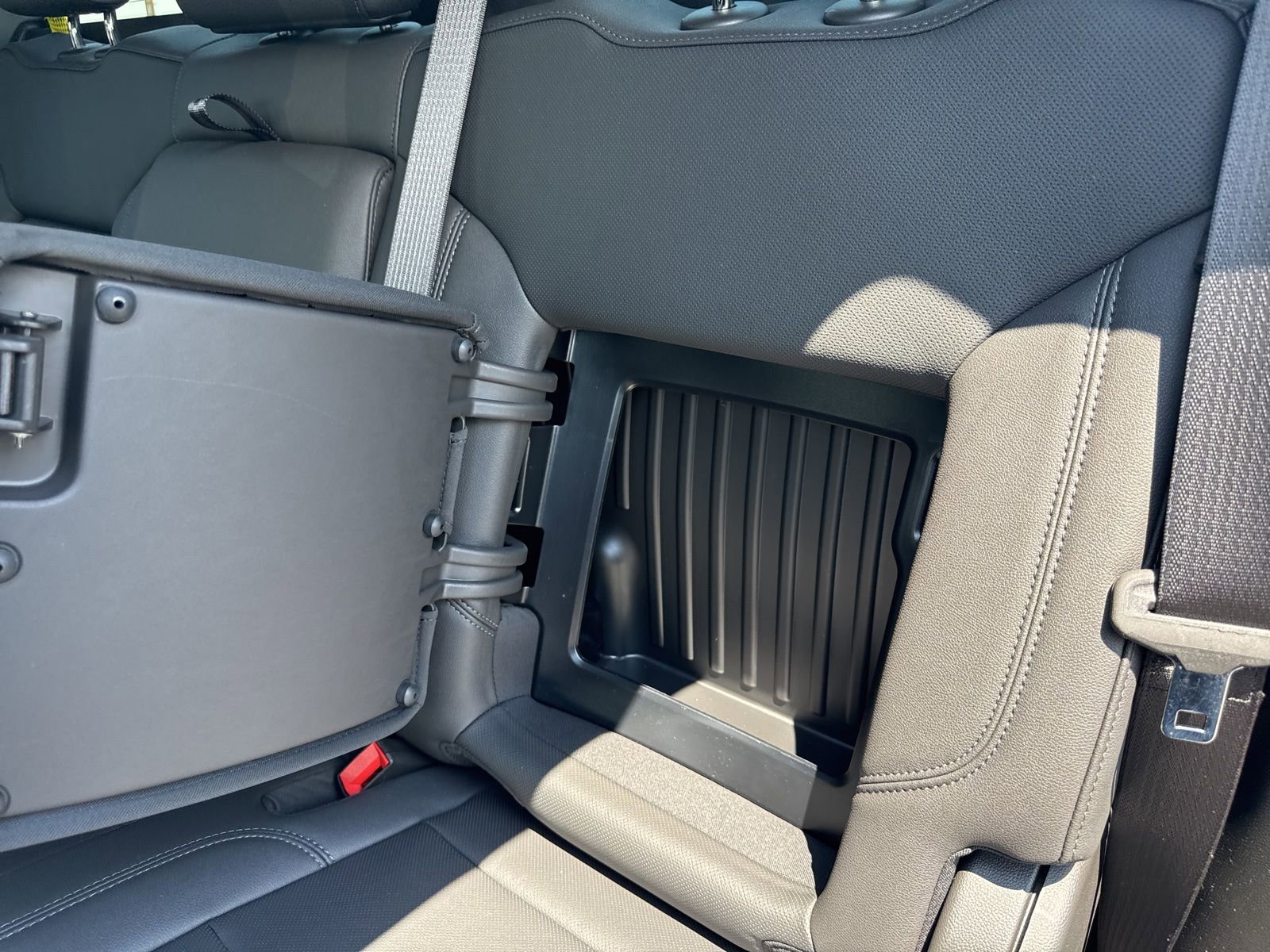 2025 GMC Sierra 3500HD SLT - Photo 32