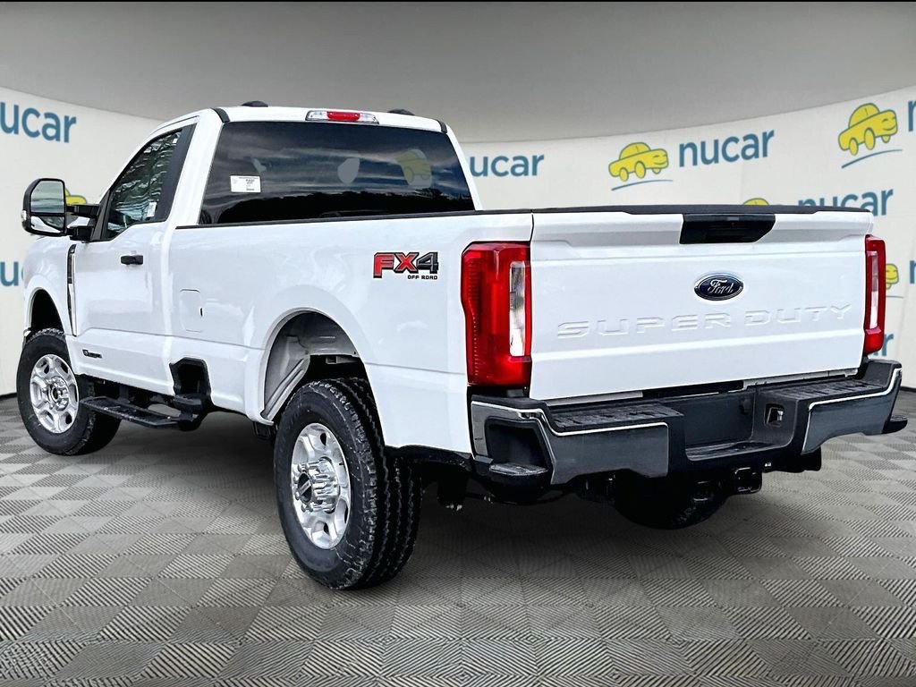 2026 Ford F-350 Super Duty XLT - Photo 4