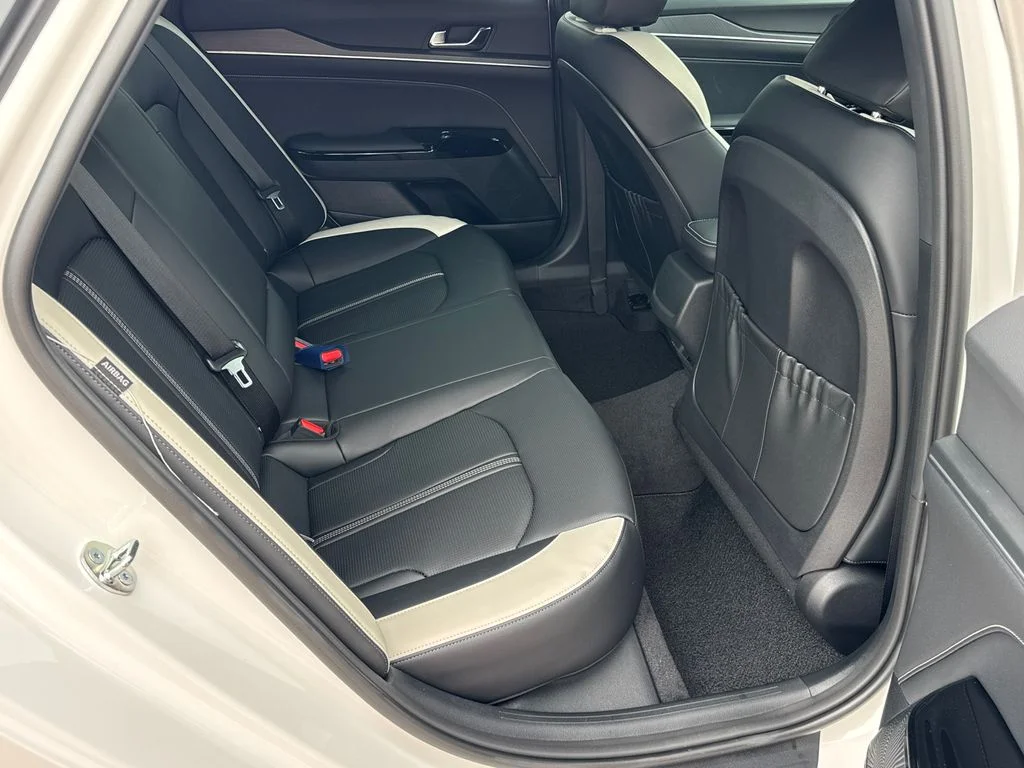 New 2026 Snow White Pearl Kia GT-Line FWD image 15