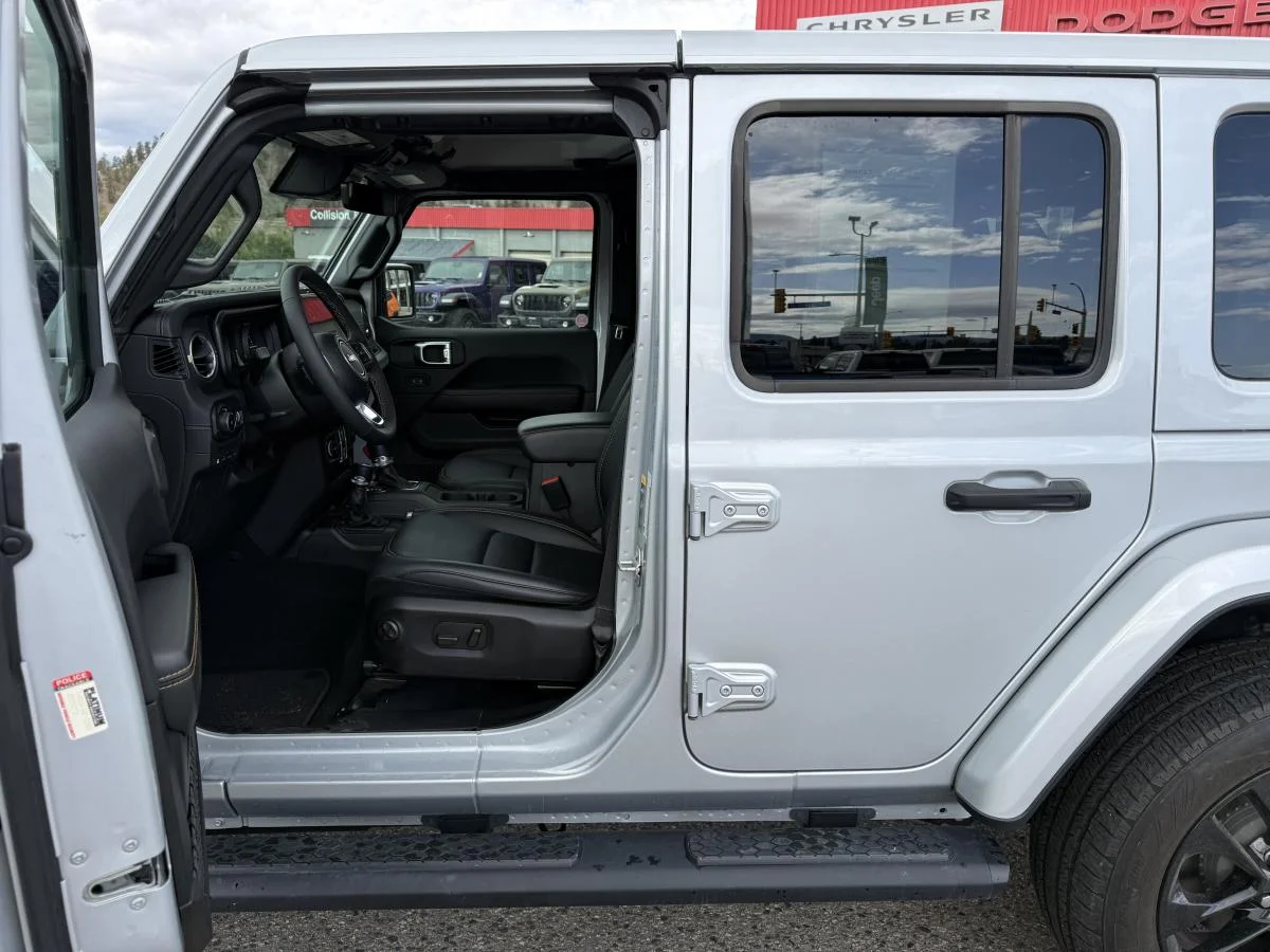 Used 2024 Silver Jeep Sahara 4xe image 10