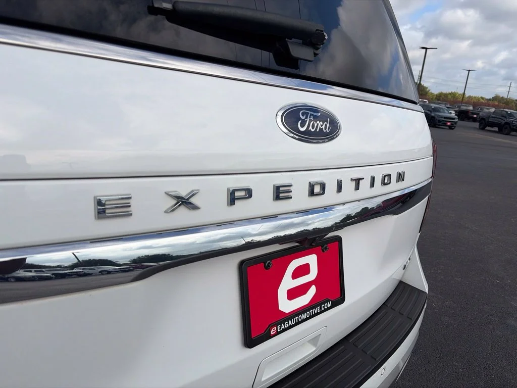 Used 2024 Oxford White Ford Limited image 44