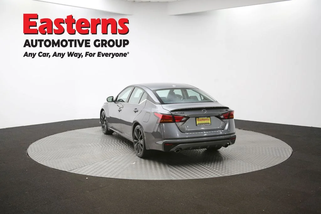 Used 2022 Gray Nissan 2.5 SR image 63