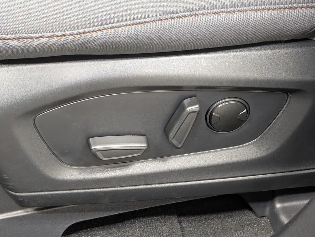 New 2026 Carbonized Gray Metallic Ford Active image 12