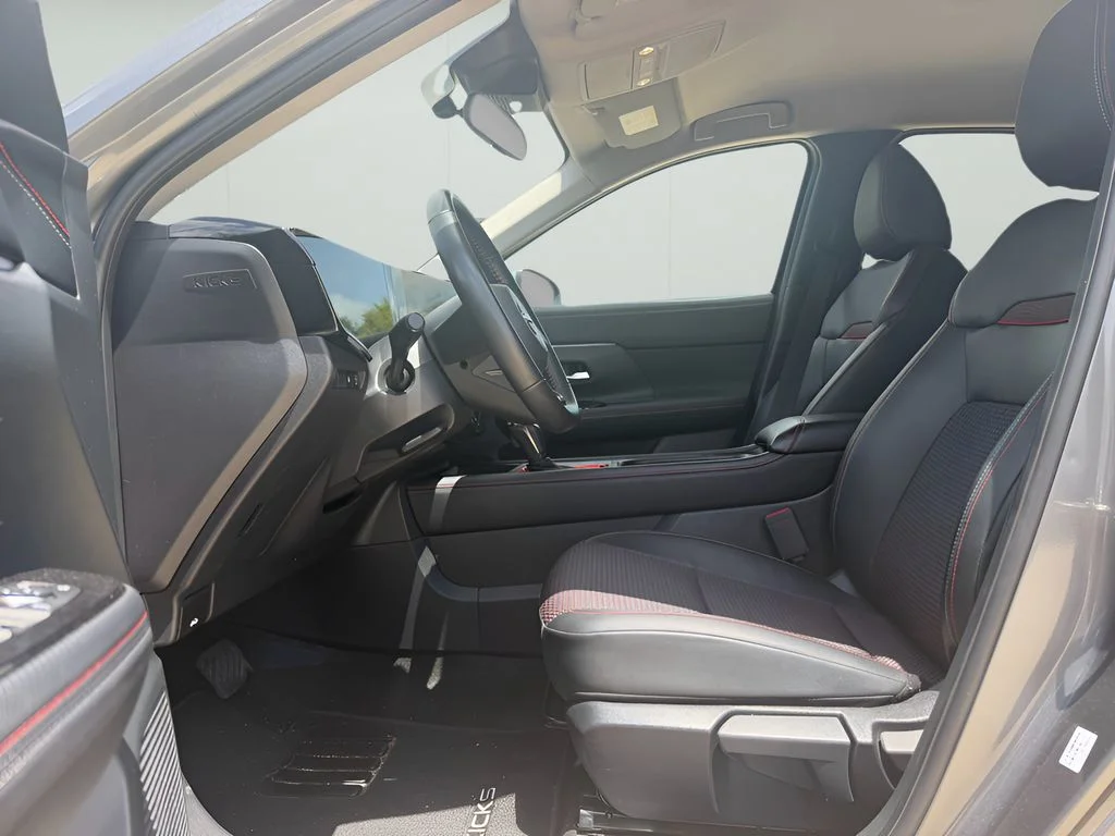 Used 2025 Gun Metallic Nissan SR image 12