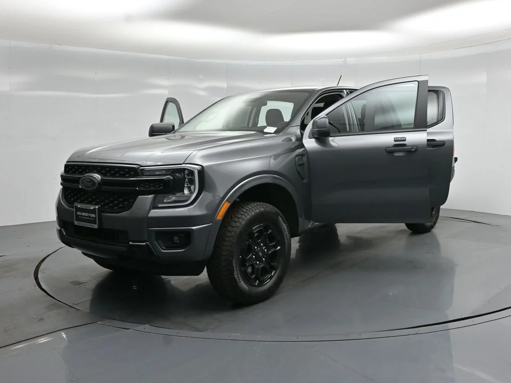 New 2026 Marsh Gray Ford XLT image 25