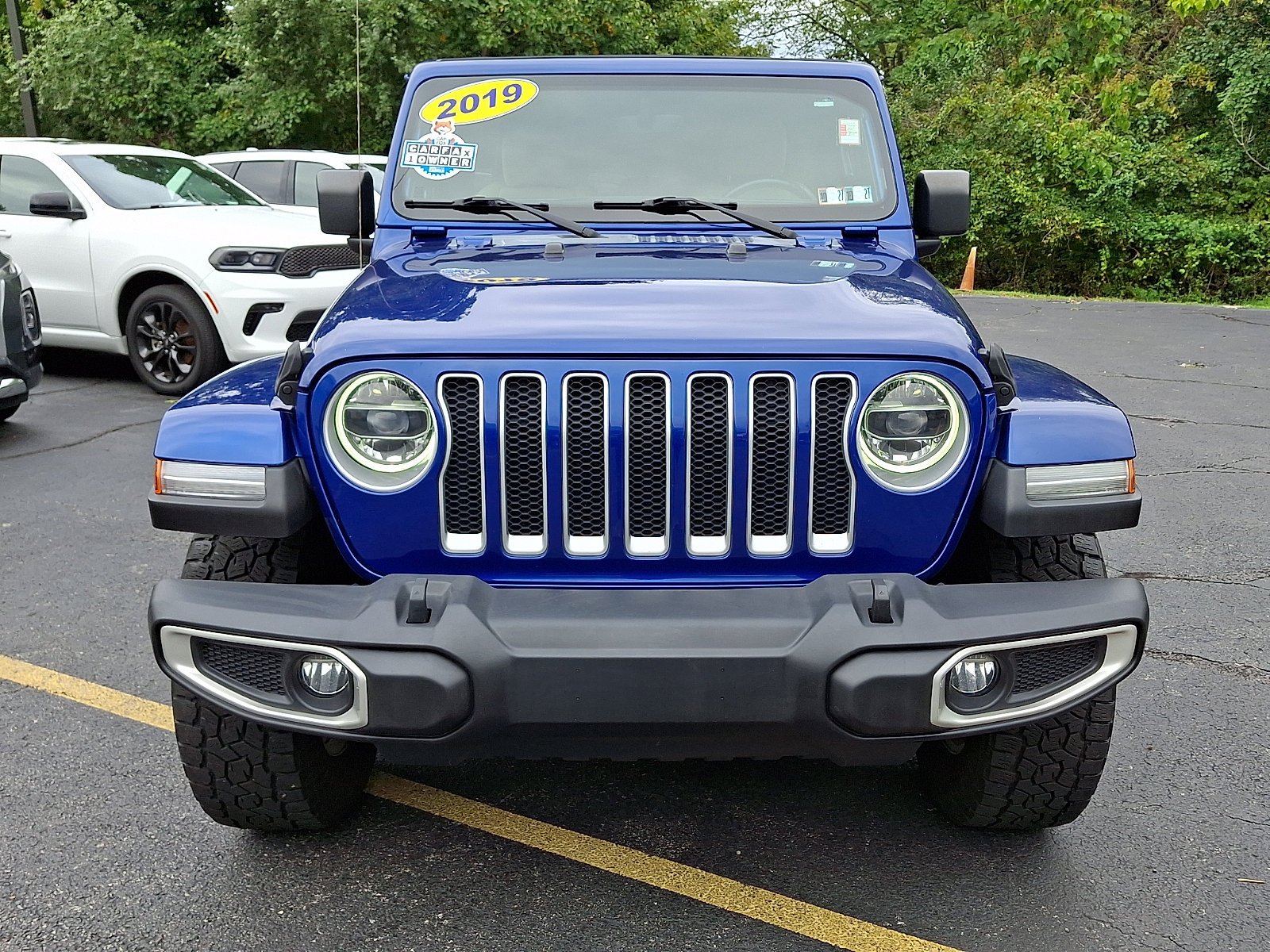 Certified Used 2019 Ocean Blue Metallic Clearcoat Jeep Sahara image 2