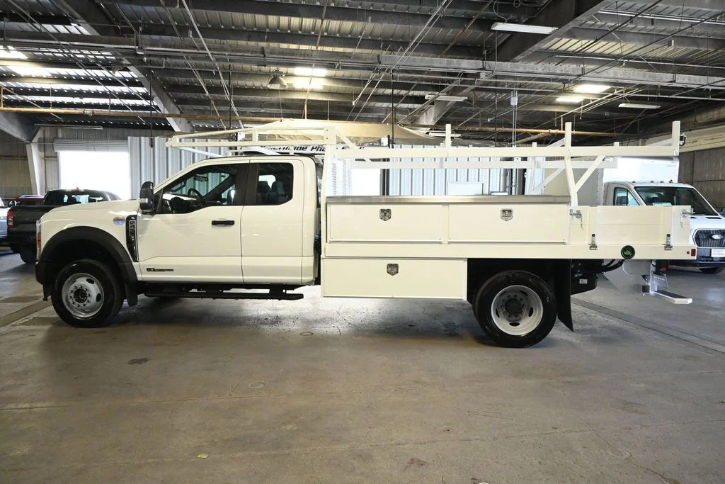 New 2026 Oxford White Ford XL image 6