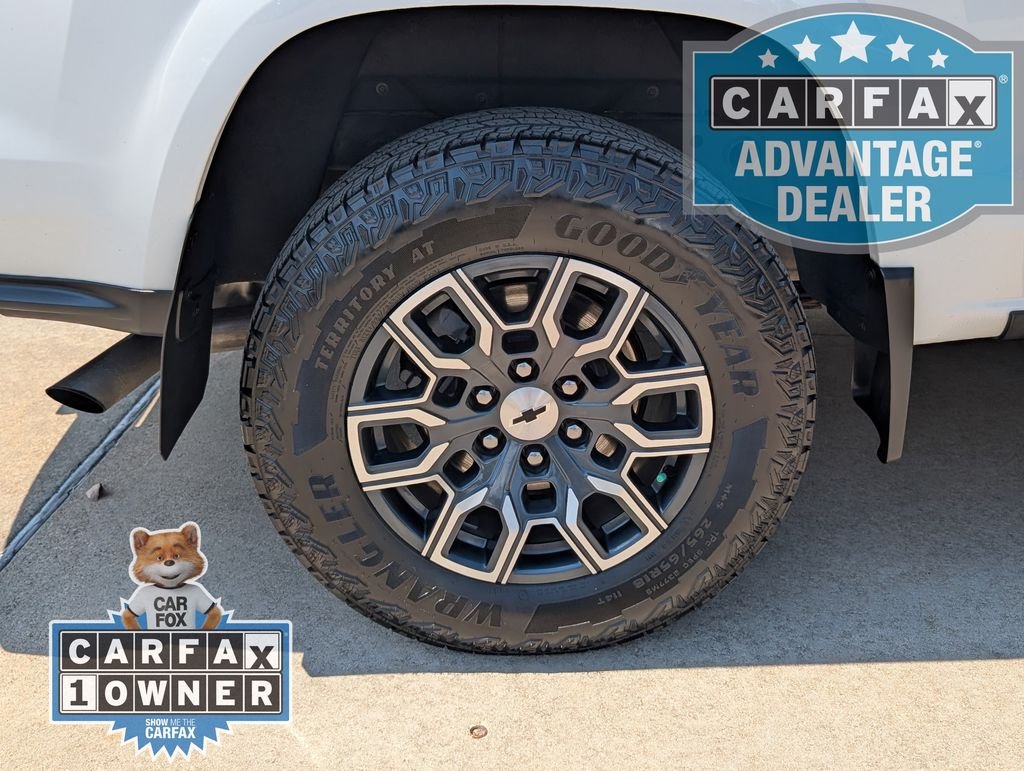 Used 2024 Summit White Chevrolet Z71 image 4