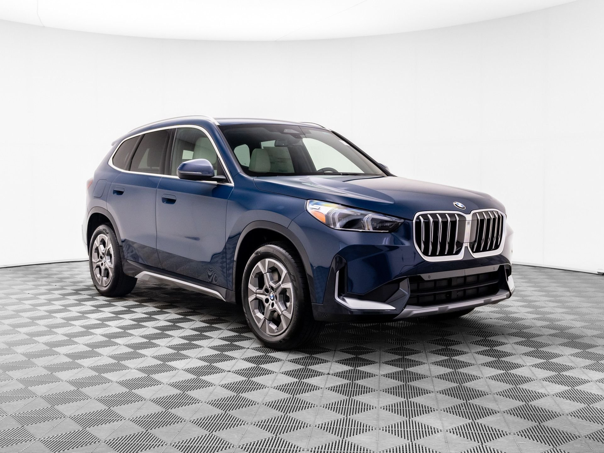 New 2026 Night Dusk Blue Metallic BMW xDrive28i image 8