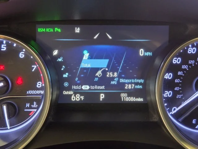 Used 2018 Brown Toyota XLE image 29