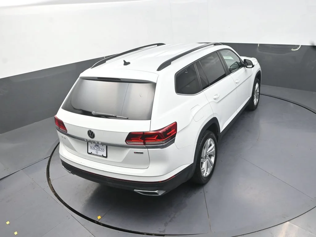Used 2021 White Volkswagen 3.6L V6 SE w/Technology image 21