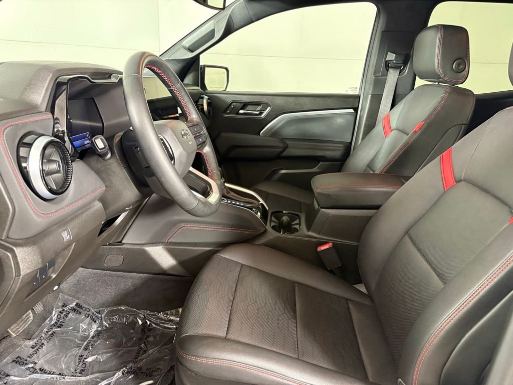 Used 2023 Gray Chevrolet Z71 image 20
