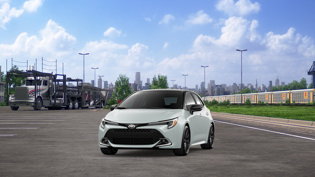 New 2026 Wind Chill Pearl with Midnight Black Metallic roof Toyota XSE image 18