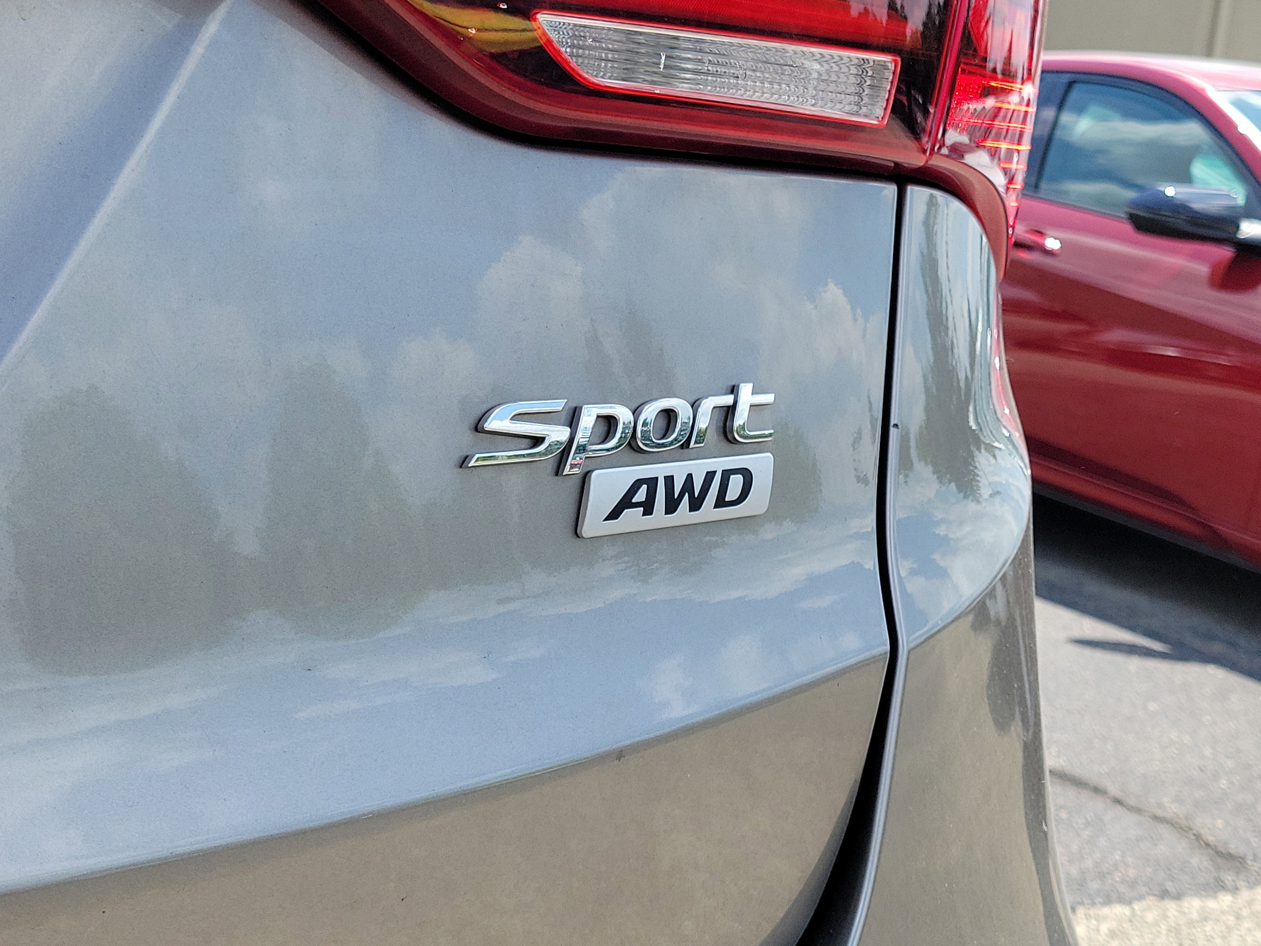 Used 2018 Mineral Gray Hyundai 2.4L image 7