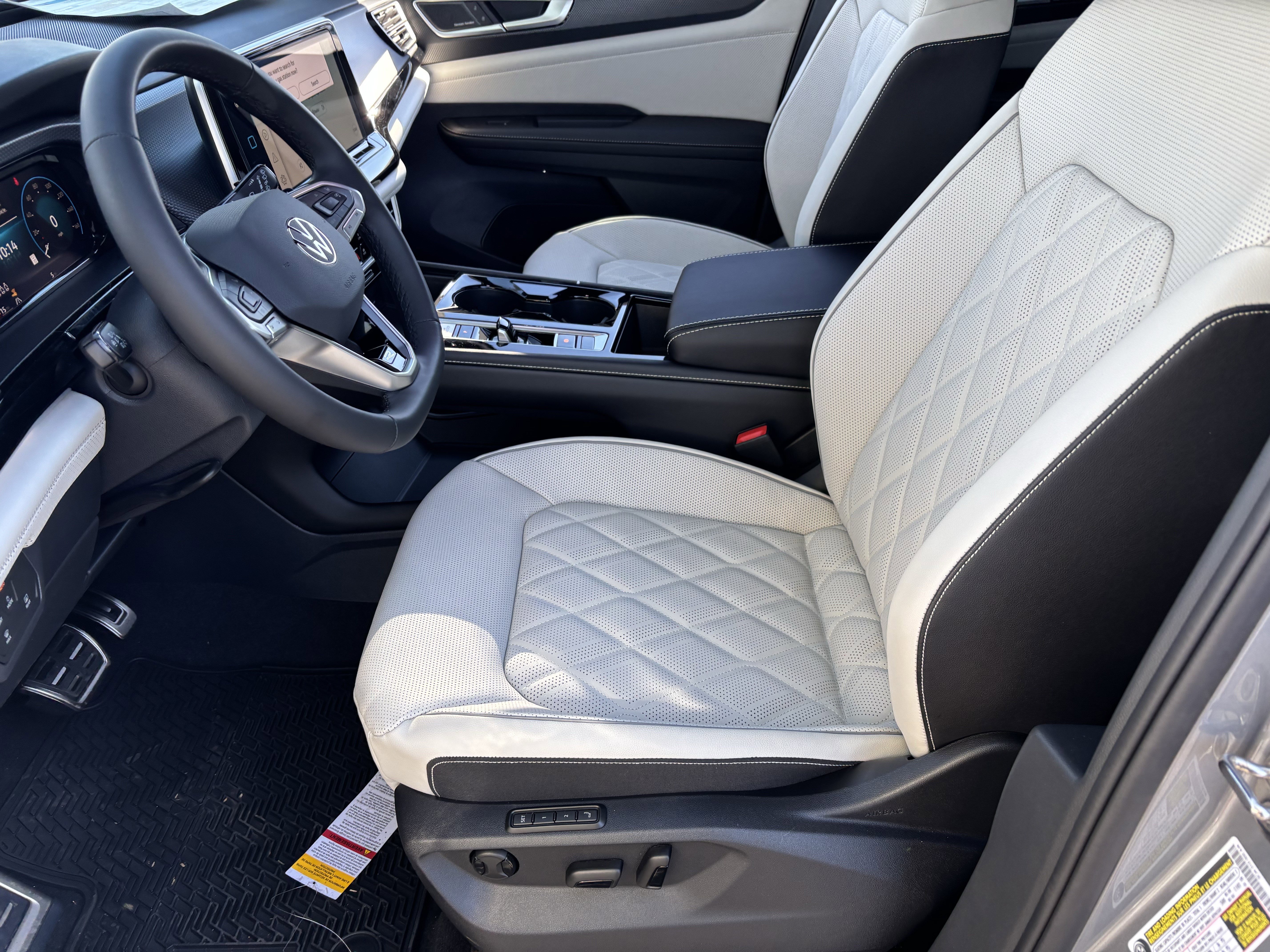 New 2026 Silver Mist Metallic Volkswagen 2.0T SEL Premium R-Line image 16