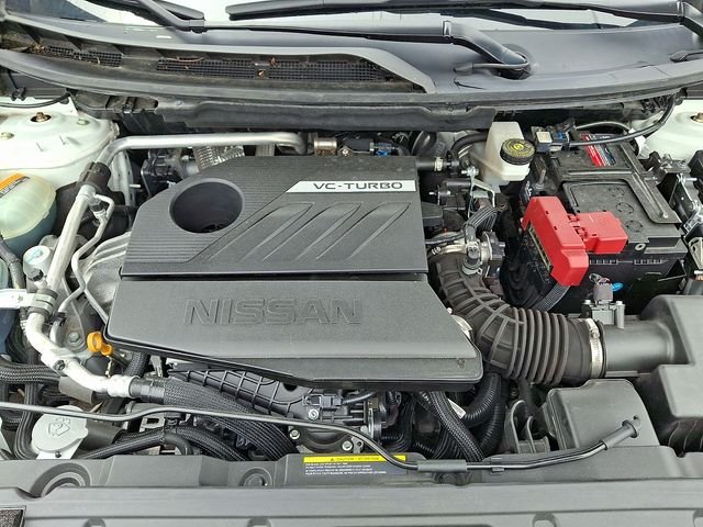Used 2023 White Nissan Platinum image 28